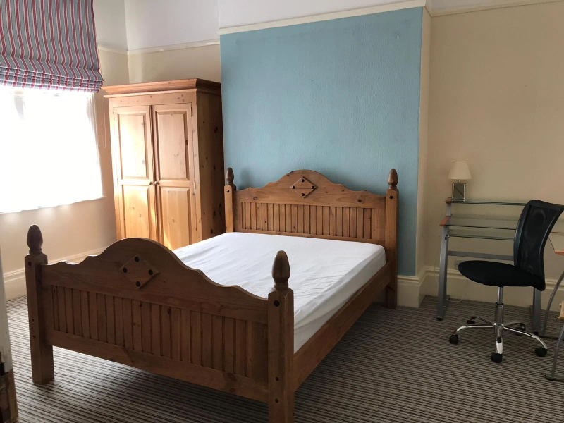Monks Road, LN2 5JJ - 7 Bed - Thumbnail 1